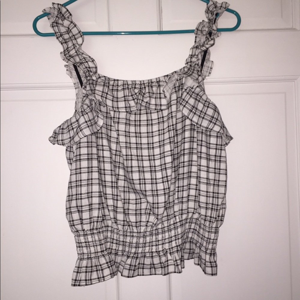 E M cropped tank top!!